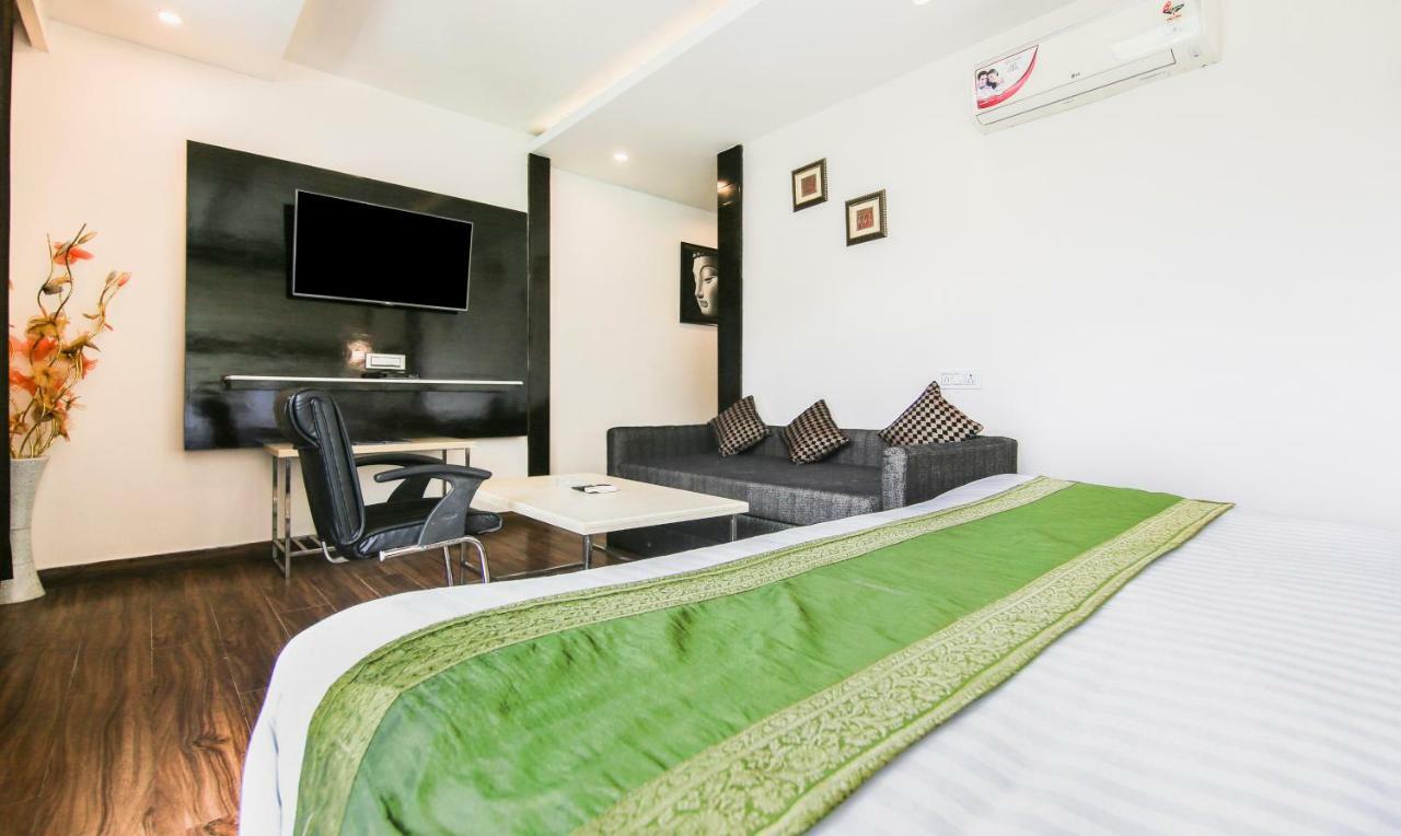 Lavish Inn Дхарамсала Екстериор снимка