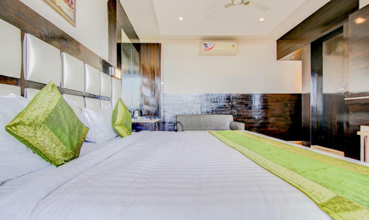 Lavish Inn Дхарамсала Екстериор снимка